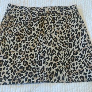 J crew leopard print skirt. Size 12. Good condition.